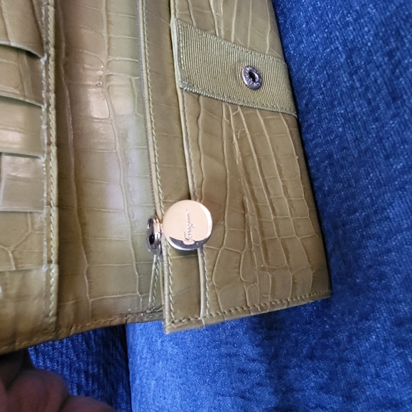 Ferragamo Olive Green Croc Embossed Long Wallet - Picture 9 of 10